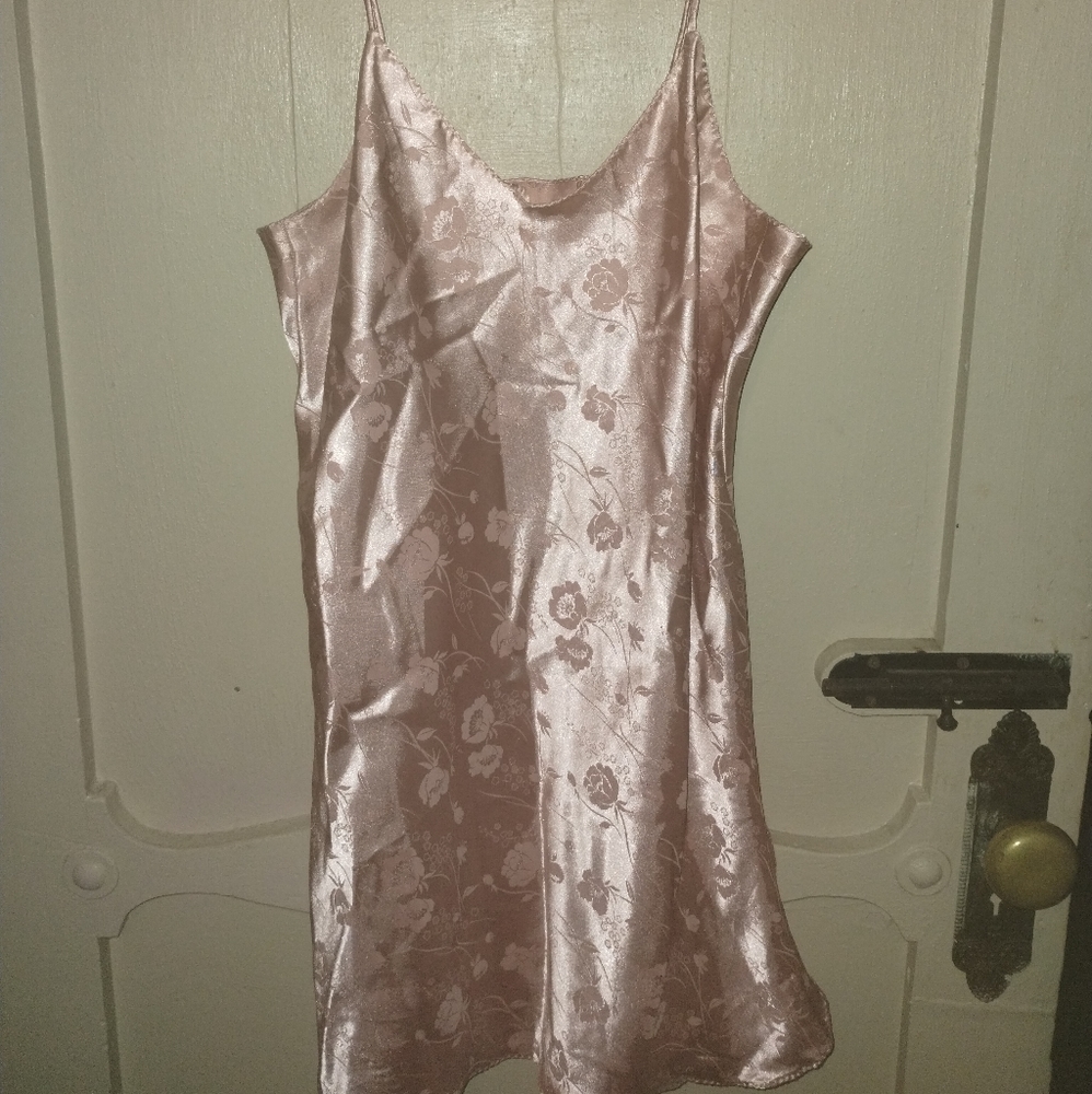 Night gown and robe